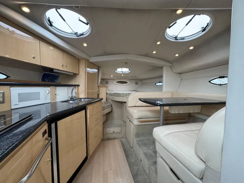 Slide: The Image of Maxum 3300 - Looking Forward - 1