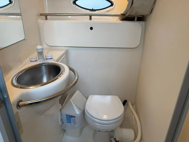 Slide: The Image of Maxum 3300 - Head - 8