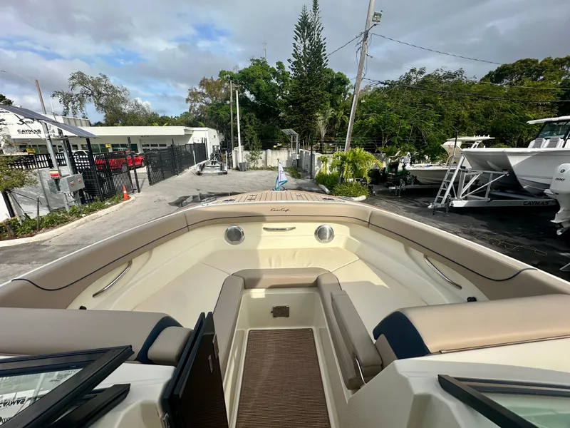 Slide: The Image of Chris-Craft Calypso 28 2025 - 16