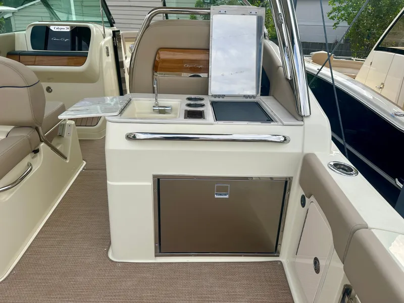 Slide: The Image of Chris-Craft Calypso 28 2025 - 5
