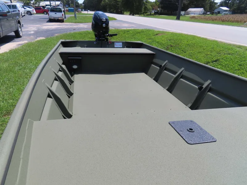 Slide: The Image of SeaArk 1652 Special 2025 - 3