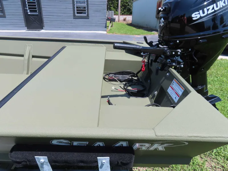 Slide: The Image of SeaArk 1652 Special 2025 - 7