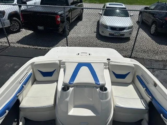 Slide: The Image of Bayliner 185 Bowrider 2007 - 11