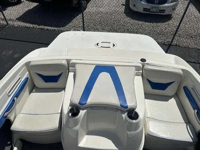 Slide: The Image of Bayliner 185 Bowrider 2007 - 12