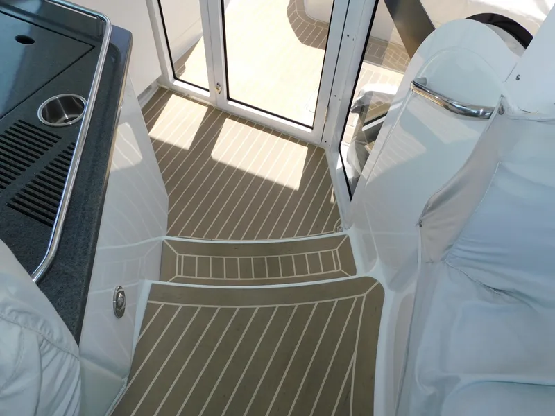 Slide: The Image of Interior of 2015 Formula YACHT 45, featuring sleek design and modern amenities. - 41