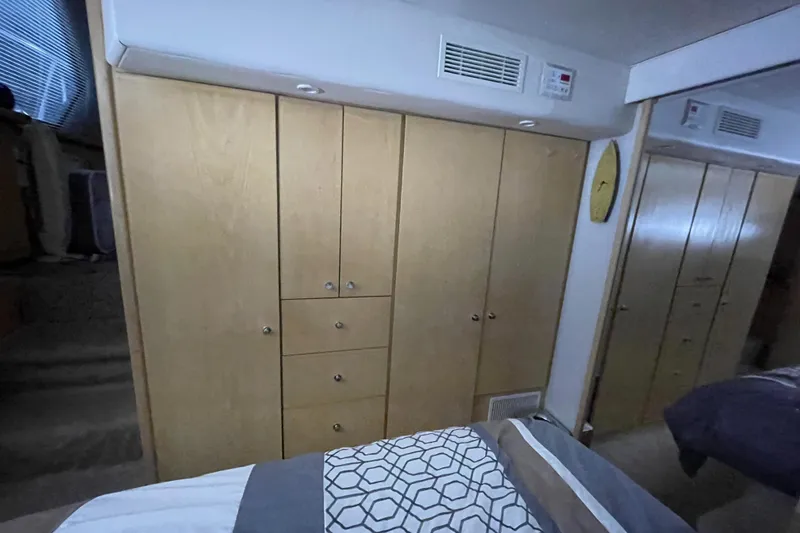 Slide: The Image of Carver 440 Aft Cabin Motor Yacht 1995 - 51