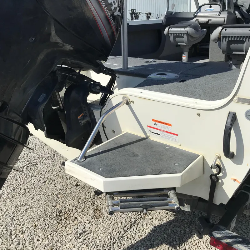 Slide: The Image of 2016 Crestliner 1850 Super Hawk boat with motor and swim platform. - 7