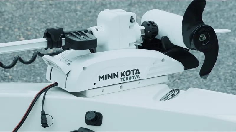 Slide: The Image of Minn Kota Terrova motor on 2019 Stingray 206 CC boat, close-up view. - 14