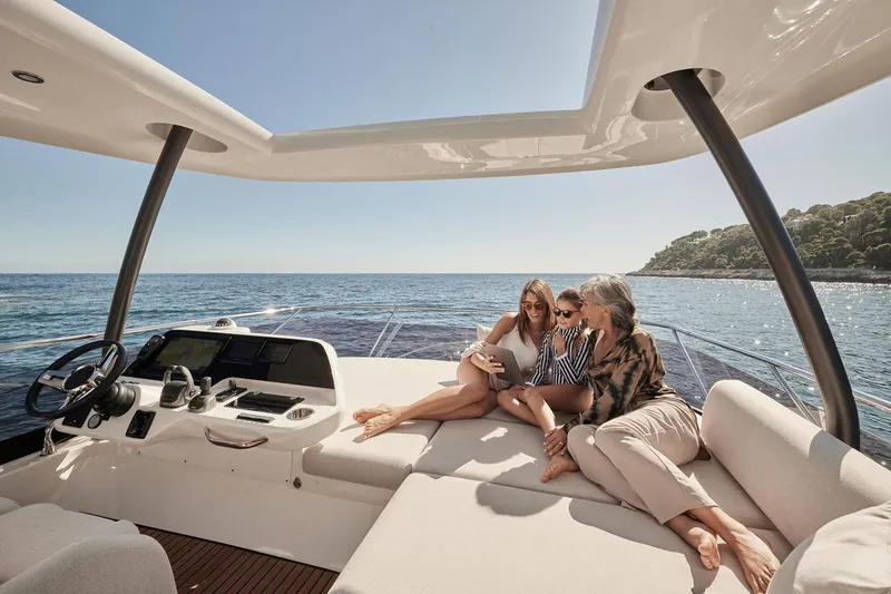 Slide: The Image of Manufacturer Provided Image - 4