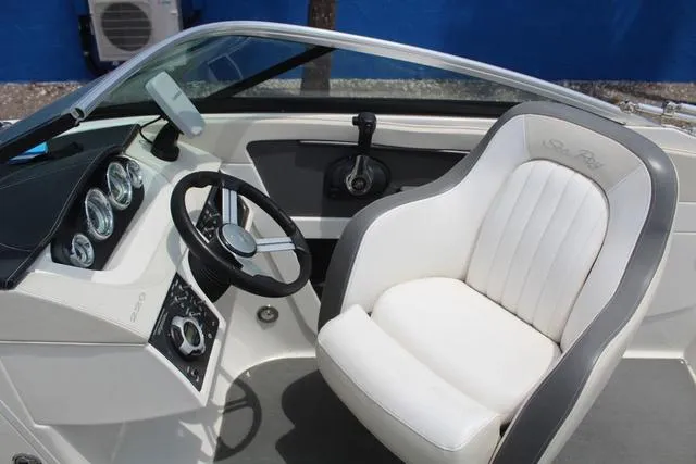 Slide: The Image of Sea Ray 220 Sundeck 2013 - 14