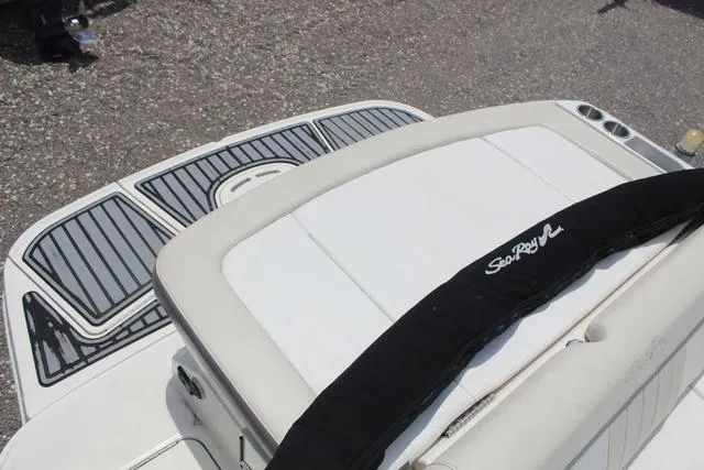 Slide: The Image of Sea Ray 220 Sundeck 2013 - 24