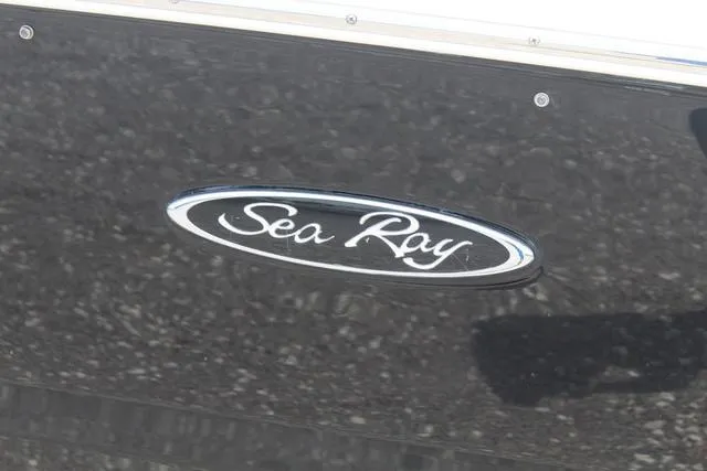 Slide: The Image of Sea Ray 220 Sundeck 2013 - 8