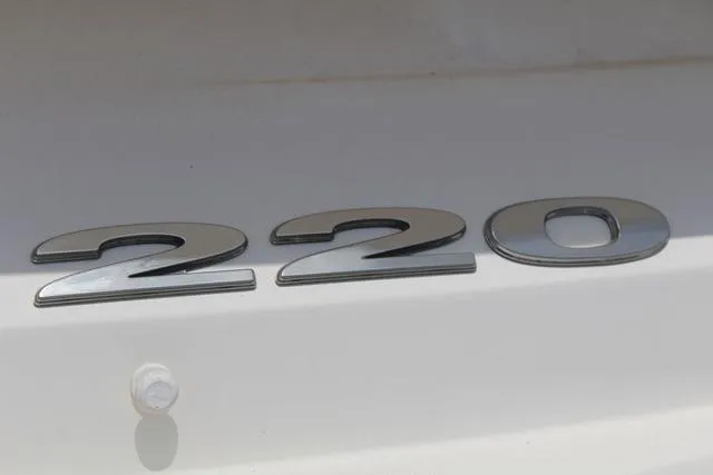 Slide: The Image of Sea Ray 220 Sundeck 2013 - 9