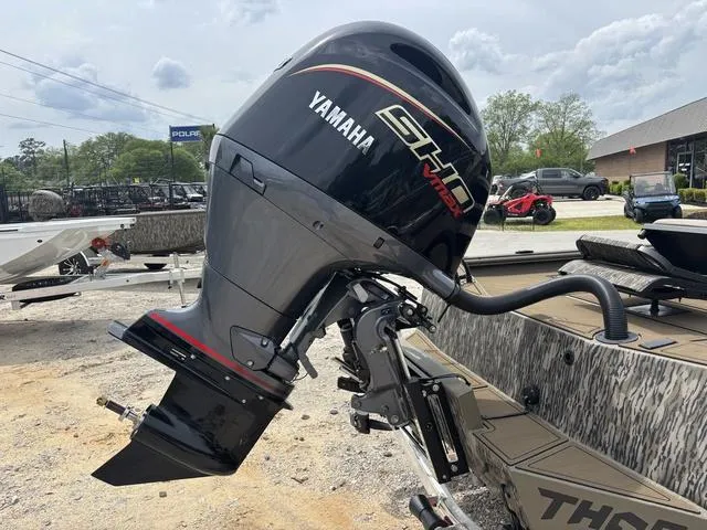 Slide: The Image of Thor LH1900CC W/ SEASTAR STEERING 2025 - 17