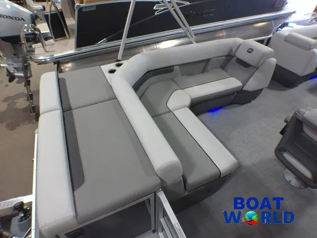 Slide: The Image of 2025 Princecraft Vectra 21 Cruise Lounge interior with gray seating and modern design. - 22