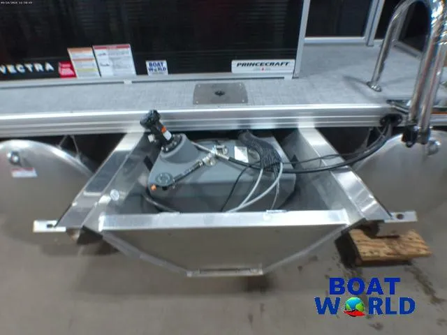 Slide: The Image of 2025 Princecraft Vectra 21 Cruise Lounge with Mercury 4-Stroke EFI, fuel tank compartment view. - 36