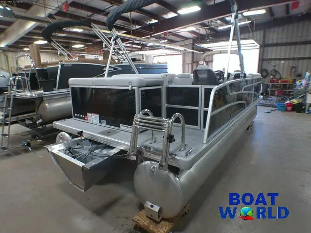 Slide: The Image of 2025 Princecraft Vectra 21 Cruise Lounge pontoon boat in a showroom. - 38