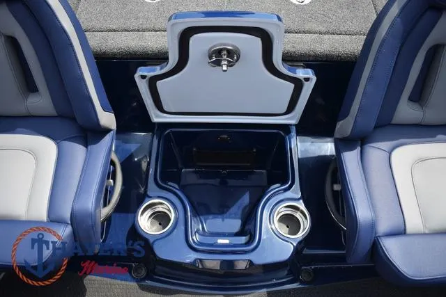 Slide: The Image of Ikon Boats LX20 2024 - 21