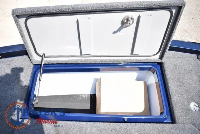 Slide: The Image of Ikon Boats LX20 2024 - 27