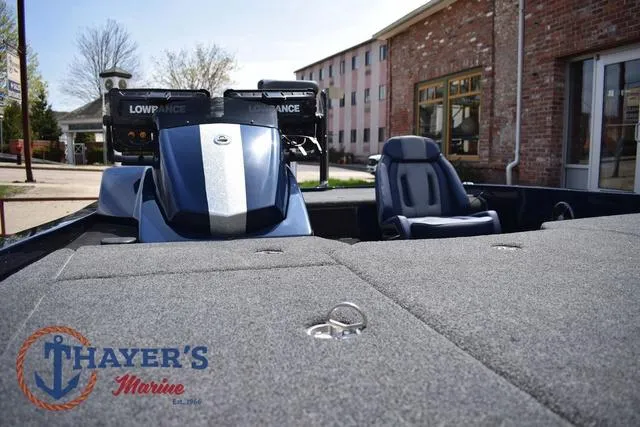 Slide: The Image of Ikon Boats LX20 2024 - 31