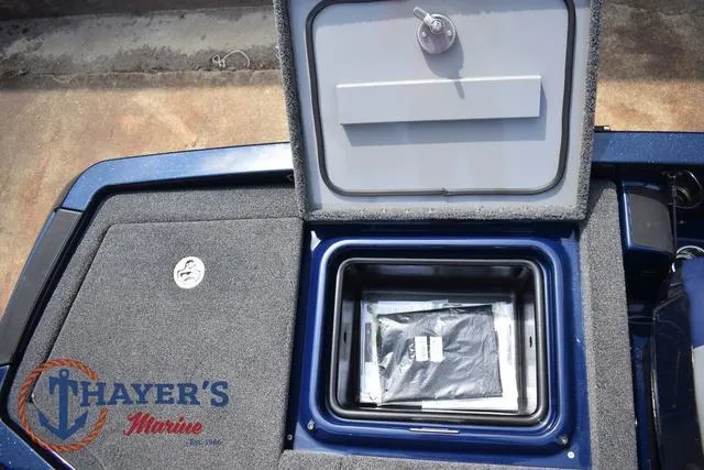 Slide: The Image of Ikon Boats LX20 2024 - 36