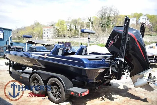 Slide: The Image of Ikon Boats LX20 2024 - 5