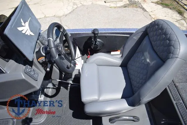 Slide: The Image of Ikon Boats VLE20 2025 - 15