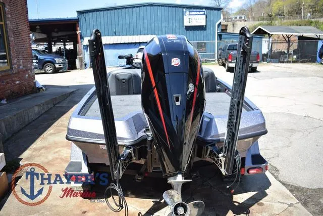 Slide: The Image of Ikon Boats VLE20 2025 - 4