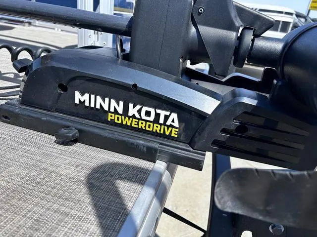 Slide: The Image of Minn Kota PowerDrive motor on 2023 Sun Tracker Bass Buggy® 16 XL Select boat. - 6