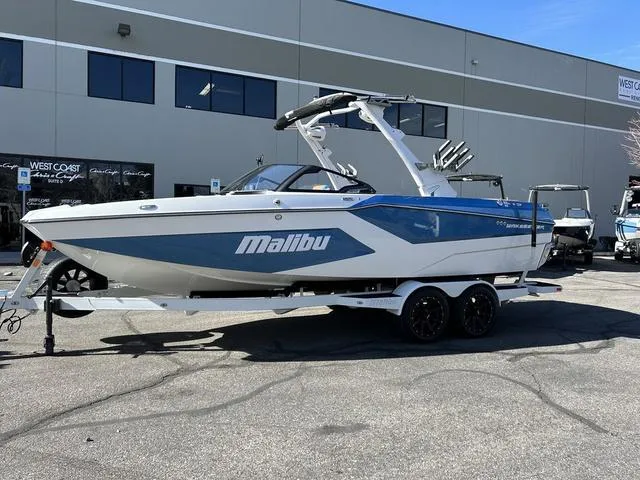 Slide: The Image of Malibu 23 MXZ 2024 - 3