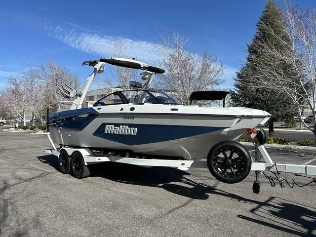 Slide: The Image of Malibu 23 MXZ 2024 - 5