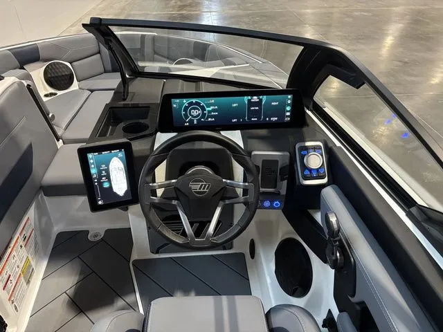 Slide: The Image of Malibu Wakesetter 23 LSV 2025 - 26