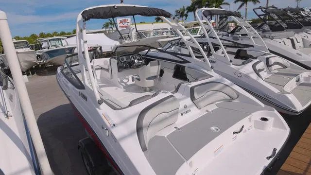 Slide: The Image of Yamaha TX1900A-AAG 2024 - 4