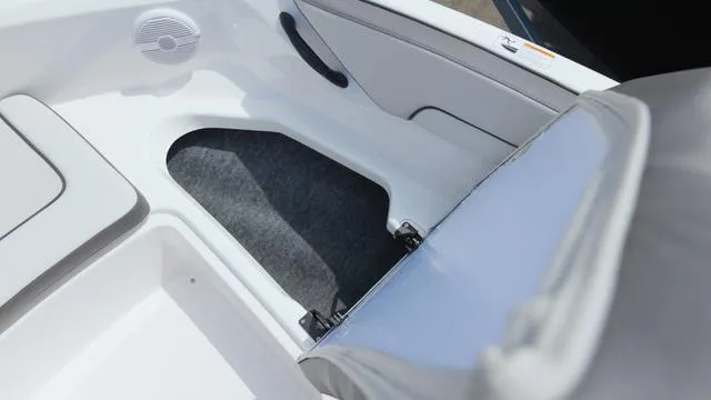 Slide: The Image of Yamaha TX1900A-AAG 2024 - 8