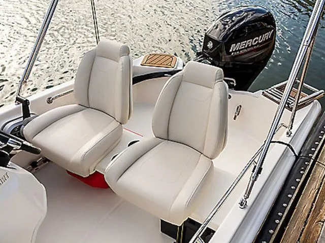 Slide: The Image of Boston Whaler 130 Super Sport 2024 - 7