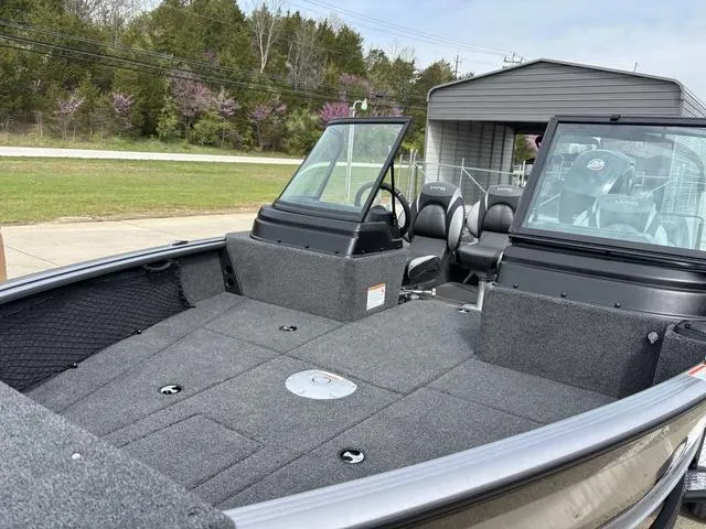 Slide: The Image of Lund 1875 Impact XS Sport 2025 - 9