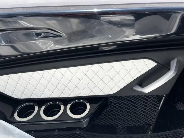 Slide: The Image of Yamaha 252S 2025 - 19