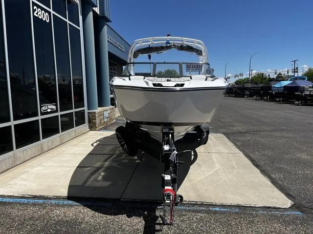 Slide: The Image of Yamaha 252S 2025 - 6