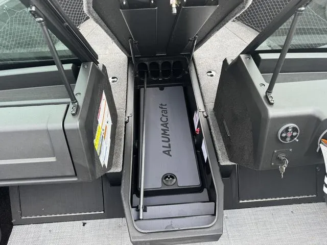 Slide: The Image of Alumacraft 185X Competitor Sport FSX LUX 2025 - 20