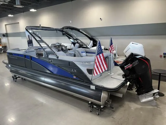 Slide: The Image of Bennington 24LX SPS Sport Arch Tri-Toon Pontoon 2023 - 3