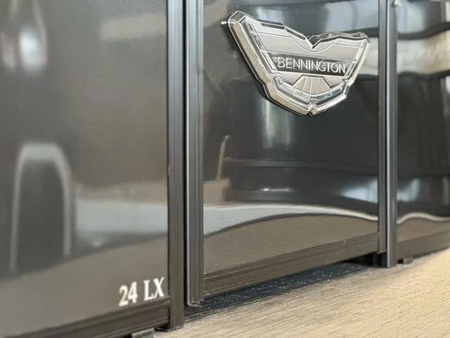 Slide: The Image of Bennington 24LX SPS Sport Arch Tri-Toon Pontoon 2023 - 56