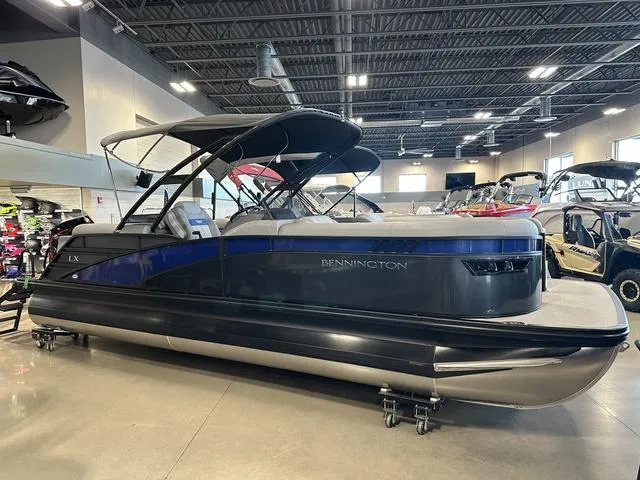 Slide: The Image of Bennington 24LX SPS Sport Arch Tri-Toon Pontoon 2023 - 8
