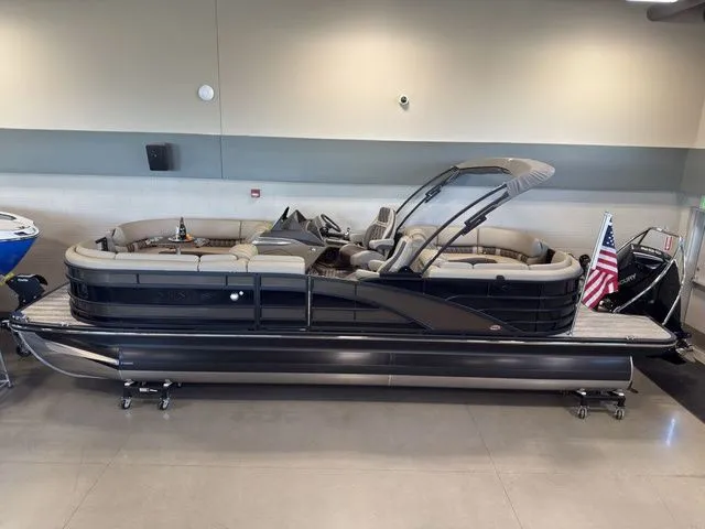 Slide: The Image of Bennington 23 RSR SPS Tritoon Pontoon 2025 - 1