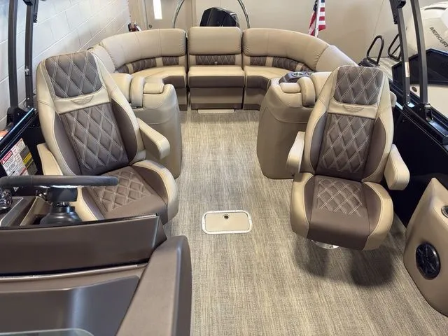 Slide: The Image of Bennington 23 RSR SPS Tritoon Pontoon 2025 - 17