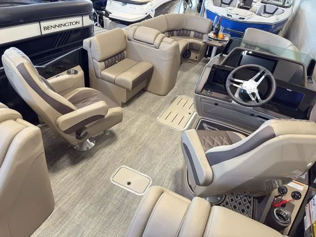 Slide: The Image of Bennington 23 RSR SPS Tritoon Pontoon 2025 - 18