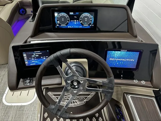 Slide: The Image of Bennington 23 RSR SPS Tritoon Pontoon 2025 - 23