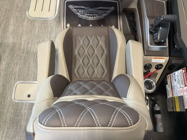 Slide: The Image of Bennington 23 RSR SPS Tritoon Pontoon 2025 - 28