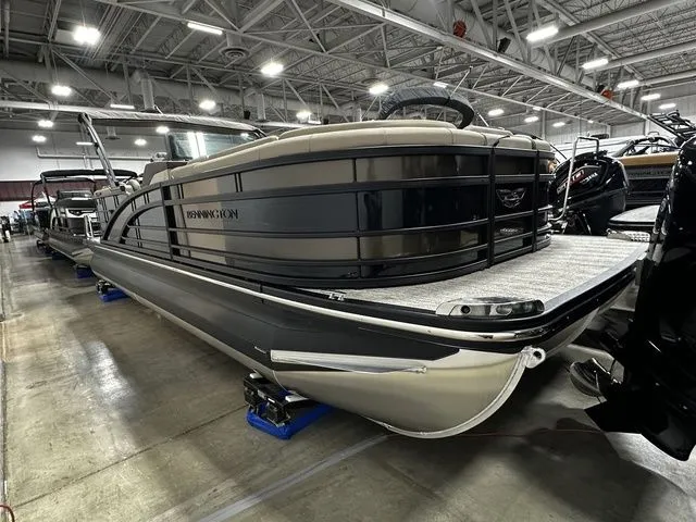 Slide: The Image of Bennington 23 RSR SPS Tritoon Pontoon 2025 - 4