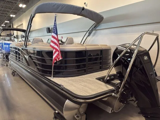 Slide: The Image of Bennington 23 RSR SPS Tritoon Pontoon 2025 - 41