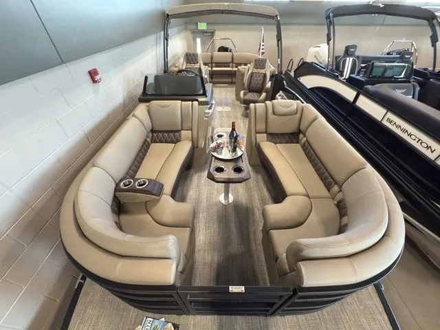 Slide: The Image of Bennington 23 RSR SPS Tritoon Pontoon 2025 - 6